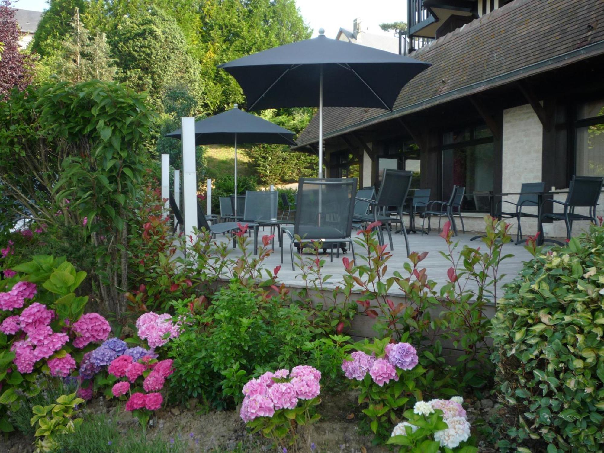 Best Western Plus Hostellerie Du Vallon Trouville-sur-Mer Kültér fotó
