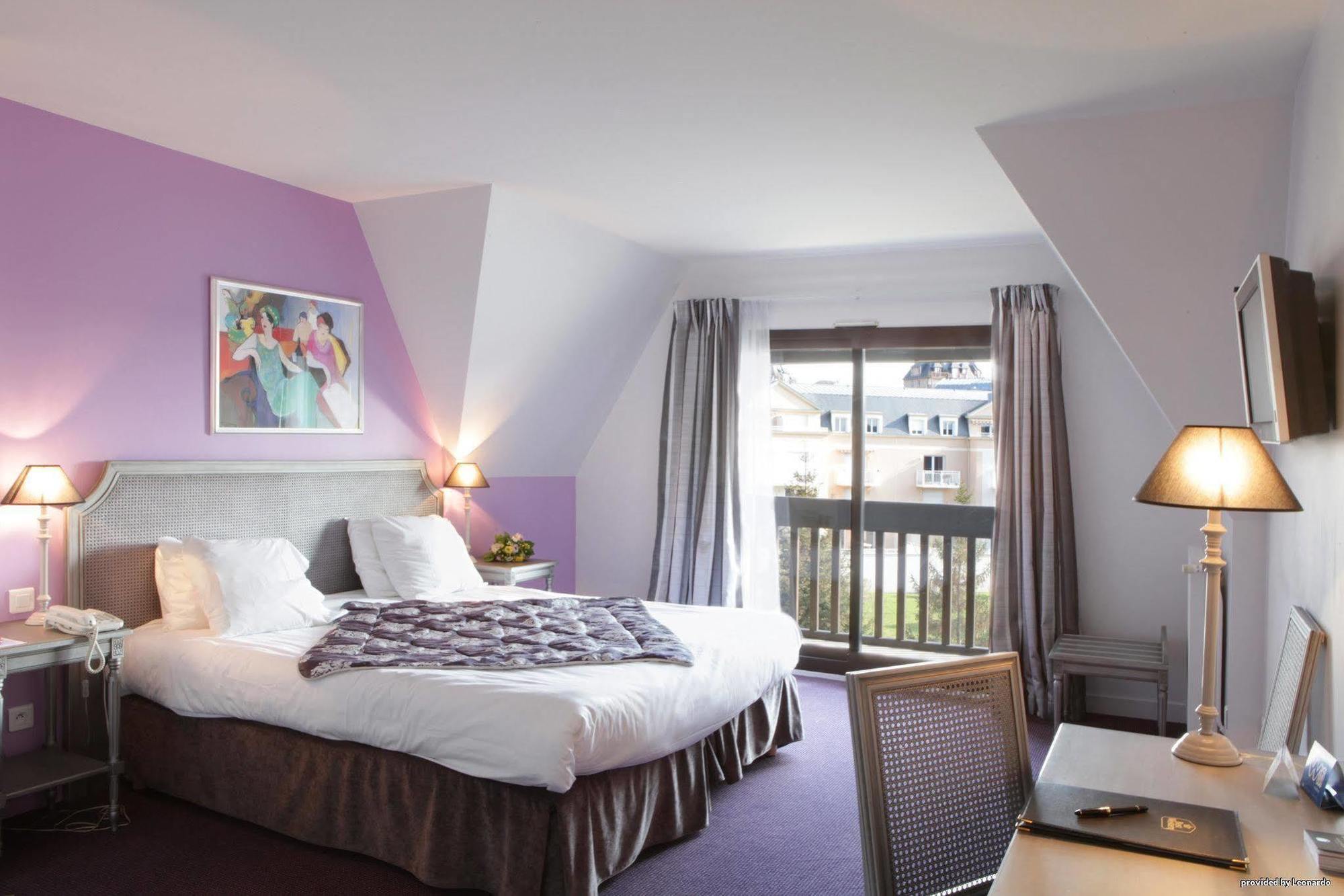 Best Western Plus Hostellerie Du Vallon Trouville-sur-Mer Kültér fotó